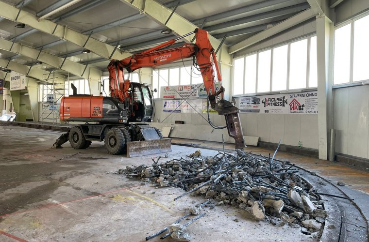 Odstartovala rekonstrukce velkomeziříčského zimního stadionu