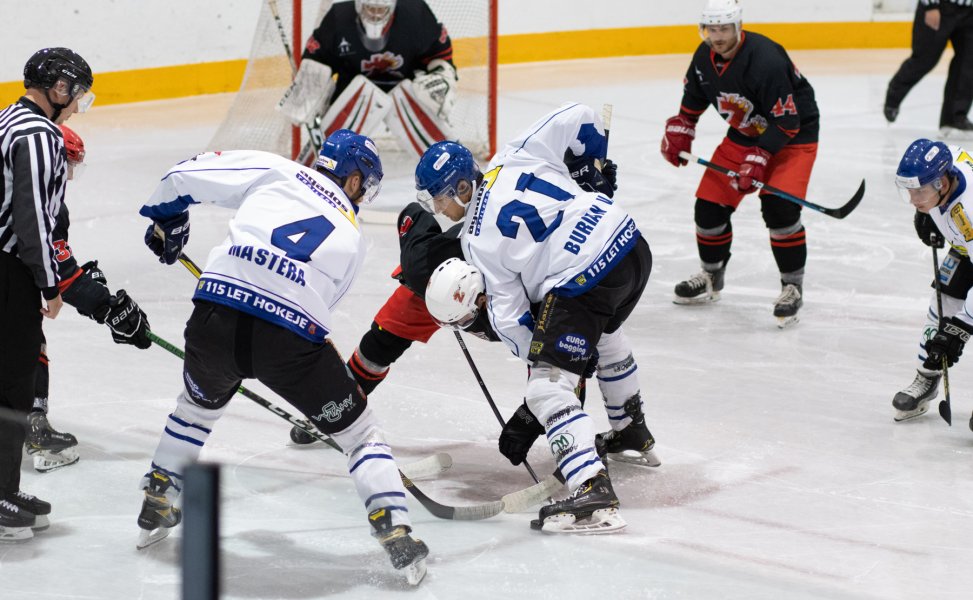 Vyrovnané derby rozhodl Žďár ve třetí třetině